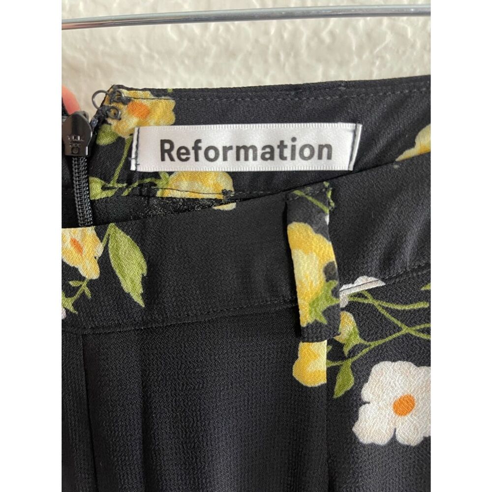 Reformation Starry Pant in a Floral Piazza Print. Wide leg floral boho pants - Picture 6 of 8